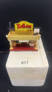 lot 77 image: Hawthorne Village 2nd Hand Shop Death Valley Rally Collection Figurine