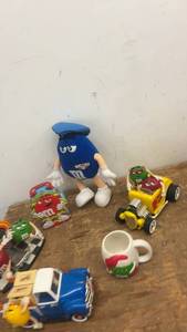 lot 97 image: Collection of M&Ms Memorabilia and Decor Items
