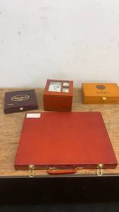 lot 114 image: Collection of 4 Wooden Cigar Boxes and Keepsake Box