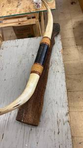 lot 142 image: Decorative Longhorn Steer Horns Mounted on Wooden Plaque