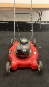lot 227 image: Used Yard Machines 4.5HP 22 Lawn Mower