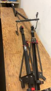 lot 229 image: Used Ford Bicycle Roof Rack Carrier Bars