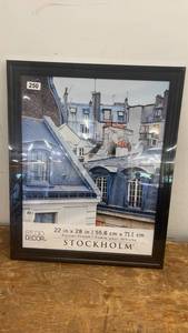 lot 250 image: Studio Dcor Stockholm Poster Frame 22 x 28 Inches