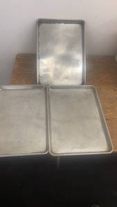lot 270 image: Set of 3 Hodgeware Baking Sheets