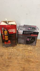 lot 204 image: Auto Darkening Welding Helmet and Oxygen Propane Portable Welding Kit