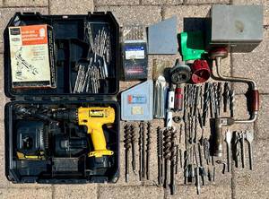 lot 12 image: Dewalt Cordless Drill with Drill Bits