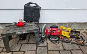lot 8 image: Skil 1 34 HP Router with Black & Decker Deluxe Utility Drill with Router Attachment, Craftsman Router with table and Bits