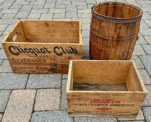 lot 32 image: Two Vintage Wood Crates from Western World Champion Ammunition plus Clicquot Club Beverages and Vintage Nail Wooden Barrel Keg