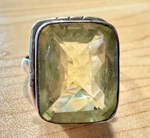 lot 10J image: Vintage Sterling Silver Ring with Large Citrine Faceted Gemstone