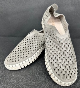 lot 94 image: Ilse Jacobsen Hornbaek Grey Womens Tulip Slip-on Shoes - Size 39 (7)