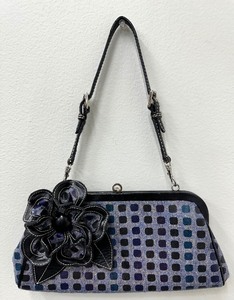 lot 99 image: Adorable Isabella Fiore Y2K Shoulder Bag