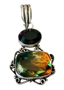 lot 111M image: Vintage Sterling Silver Elabaite Pendant with Multi-Color Gem