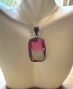 lot 112M image: Sterling Silver Pink Gradient Pendant with Ornate Bail