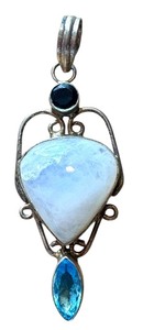 lot 114M image: Rainbow Moonstone Pendant with Blue Gemstones