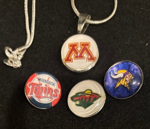 lot 101X image: Minnesota Vikings, University of Minnesota Golden Gophers, Minnesota Twins an Minnesota Wild Sterling Silver Snap Necklace