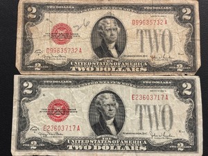 lot 73 image: 1928 G Red Seal $2 Dollar Notes