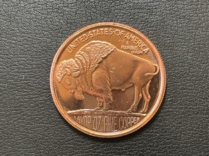 lot 21 image: 1 Ounce .999 Fine Copper Round Buffalo