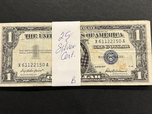 lot 36 image: 25 $1 Dollar Silver Certificates