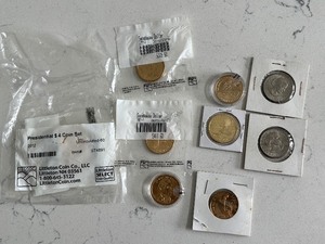 lot 186 image: Dollar Coins