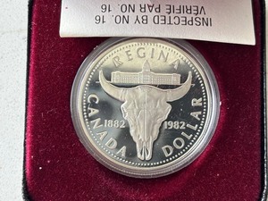 lot 109 image: 1982 Canada Silver Dollar Regina