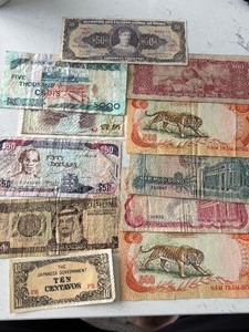 lot 129 image: Foreign Currency