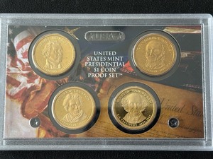 lot 147 image: Presidential Dollar Coin Set