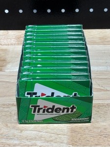 lot 36 image: Trident Gum