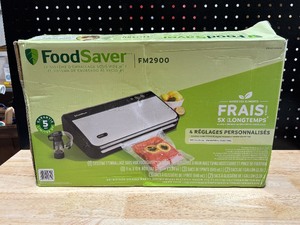 lot 46 image: Food Saver Vacuum Sealer