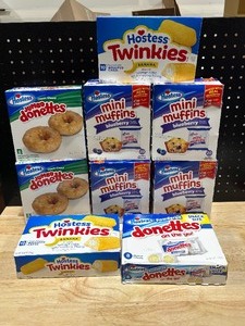 lot 60 image: Hostess Snacks