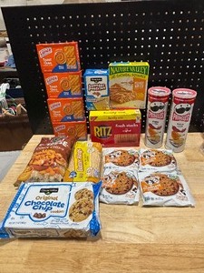 lot 63 image: Assorted Snacks