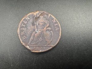 lot 6 image: 1673 England 1 Carlos Farthing