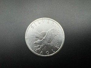 lot 101 image: 12 oz .999 Sunshine Minting Round