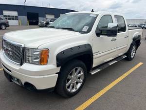 lot 21 image: 2012 GMC Sierra 1500 Denali AWD 6.2L V8