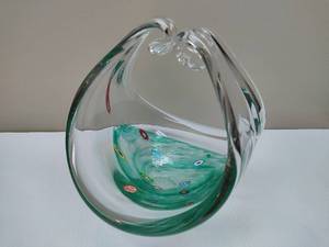 lot 2 image: Murano Hand Blown Art Glass Basket