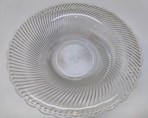 lot 52 image: Federal Glass Diana Glass Bowl