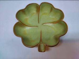 lot 56 image: FRANKOMA Four Leaf Clover Dish