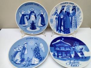 lot 60 image: Porsgrund Collectible Christmas Plates