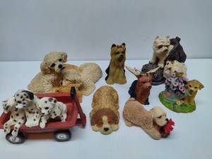 lot 75 image: Lot of Dog Figurines