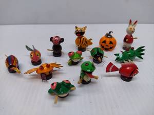 lot 78 image: Mini Magnets