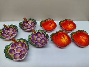 lot 93 image: Dip Dishes