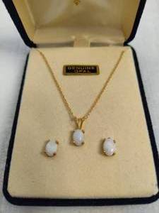 lot 102 image: Opal Necklace & Earring Set Stamped 14K