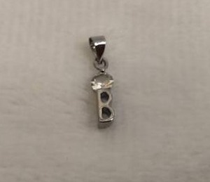 lot 111 image: Small B Pendant Stamped 18KGP