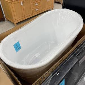 lot 185 image: 51 in. x 27.56 in. Acrylic Flat Bottom Free Standing Bathtub Oval Freestanding Soaking Bathtub with Side Drain in White