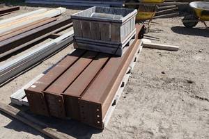lot 219 image: Steel I-Beams with Brackets