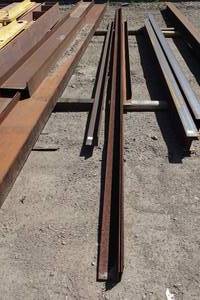 lot 92 image: Steel Angle Sections - 4 x 4