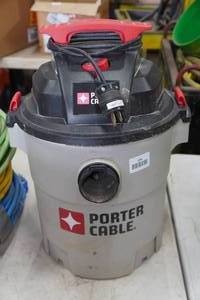 lot 104 image: Porter Cable 6 Gallon WetDry Vac