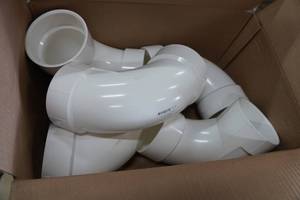 lot 122 image: PVC Elbows - 4
