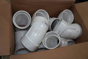 lot 131 image: PVC 45 Elbows - 4