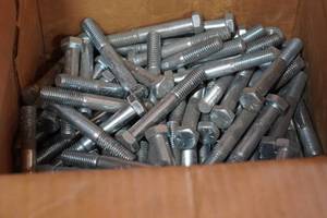 lot 220 image: Hex Head Bolts - 12-13 x 3-12