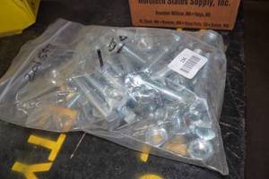 lot 196 image: Hex Head Bolts - 58 x 2-12